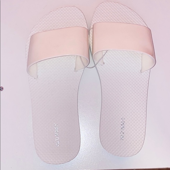 Old Navy Slides - Picture 2 of 5